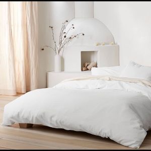 Target Casaluna Heavyweight Linen Blend Duvet Cover + 4 King Shams